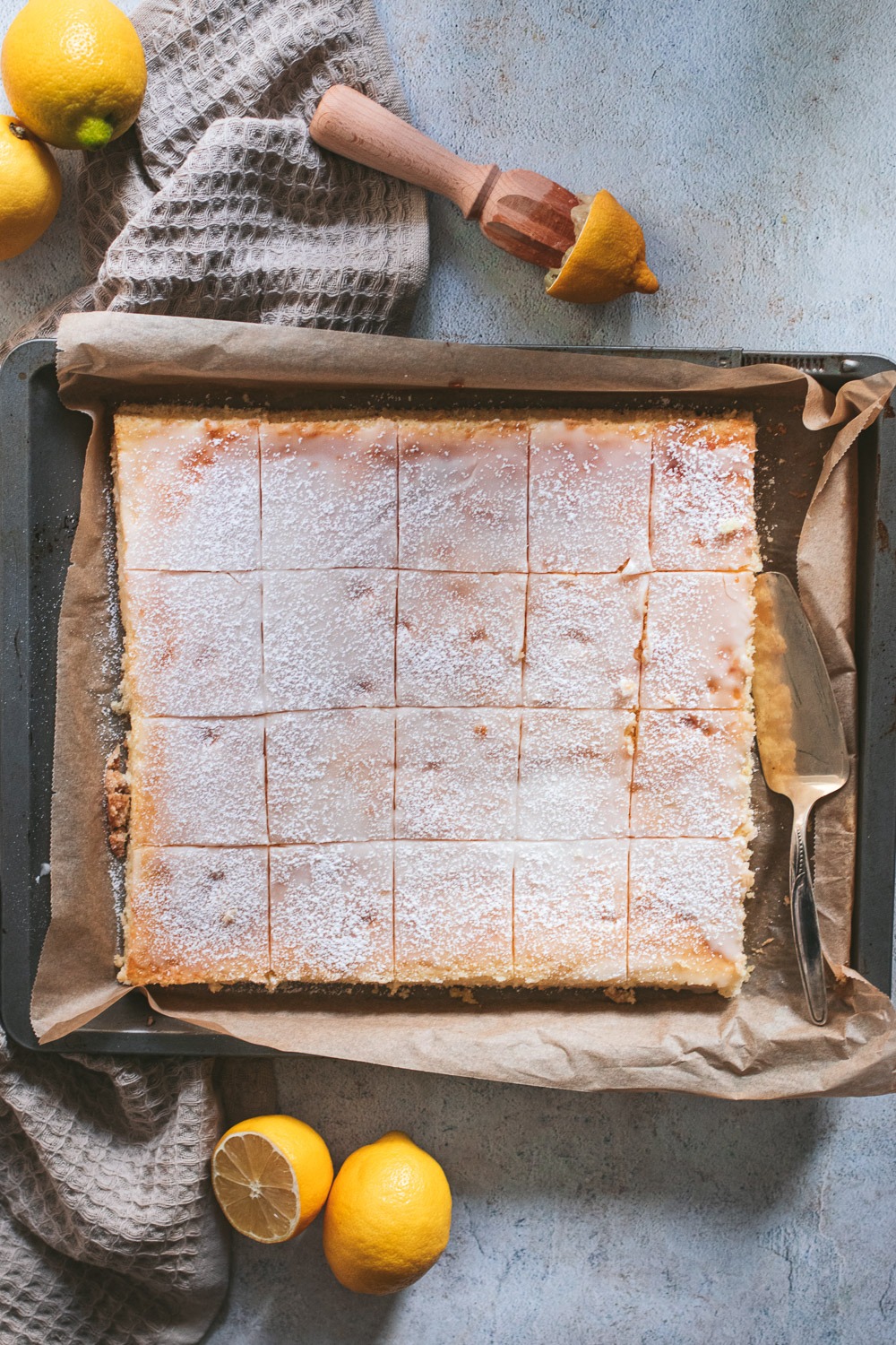 Zitronenkuchen vom Blech 4 - naschenmitdererdbeerqueen.de