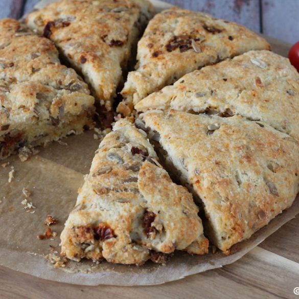 Lachsröllchen mit Frischkäse Rezept: schnelles &amp; einfaches Brunchrezept