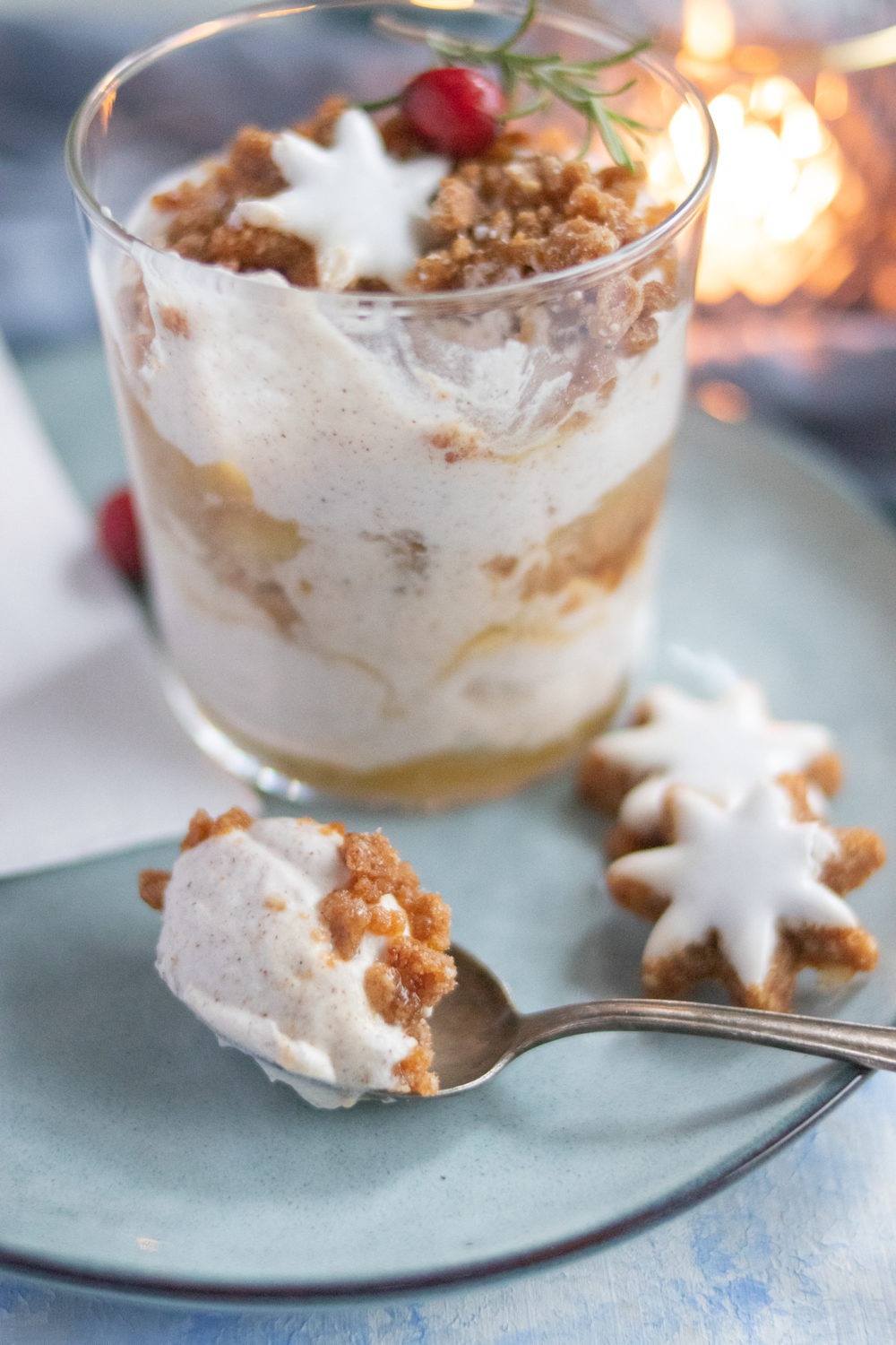 Rezept Weihnachtsdessert im Glas mit JoghurtSahne