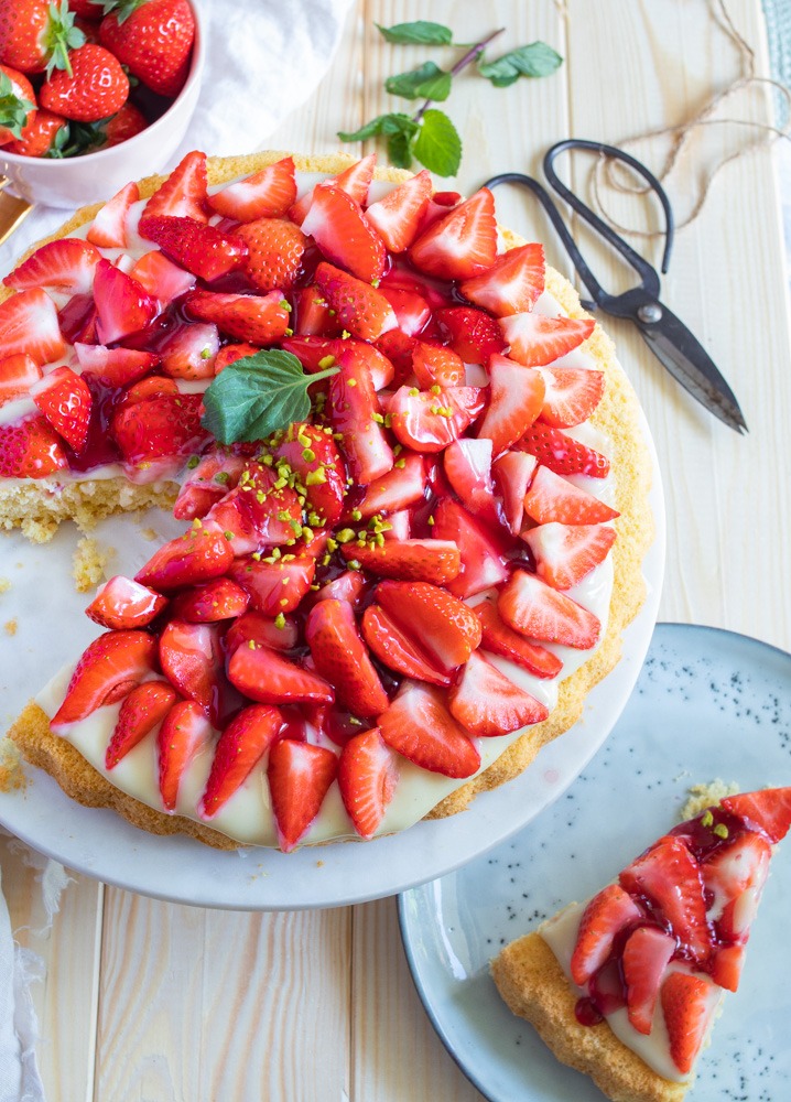 Erdbeerkuchen mit Pudding und der beste Tortenboden für Erdbeerkuchen