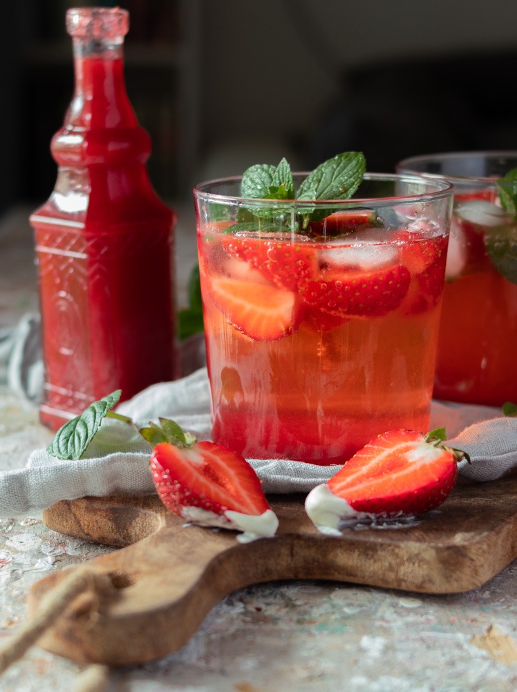 Rezept Erdbeersirup und Erdbeer-Gin-Tonic einfach selbermachen
