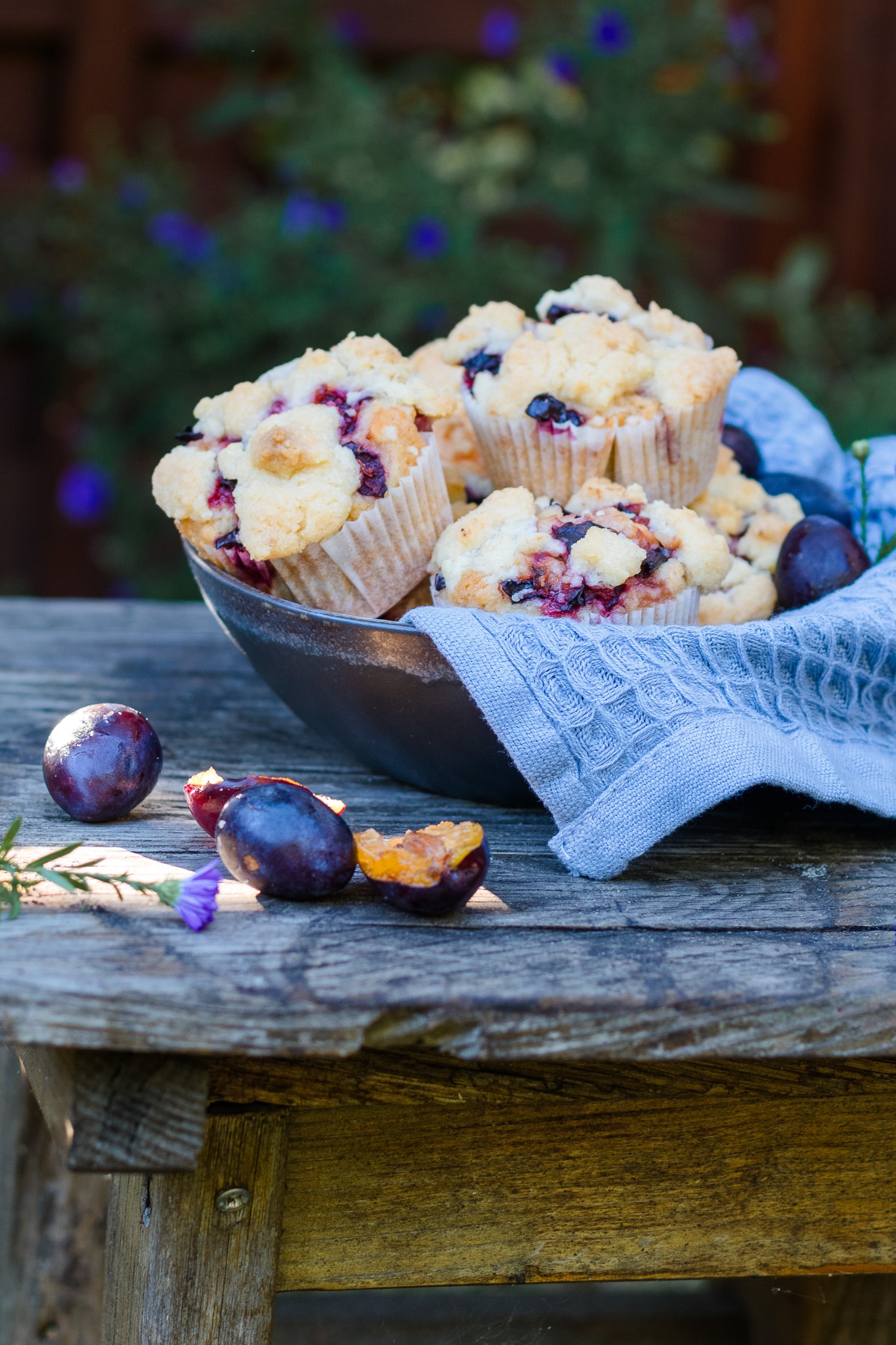 Zwetschgenmuffins mit Streuseln - naschenmitdererdbeerqueen.de